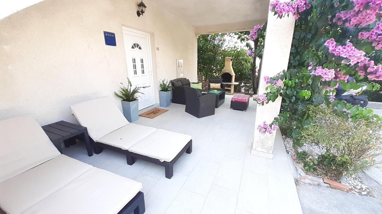 Apartment Ela Trogir Bagian luar foto