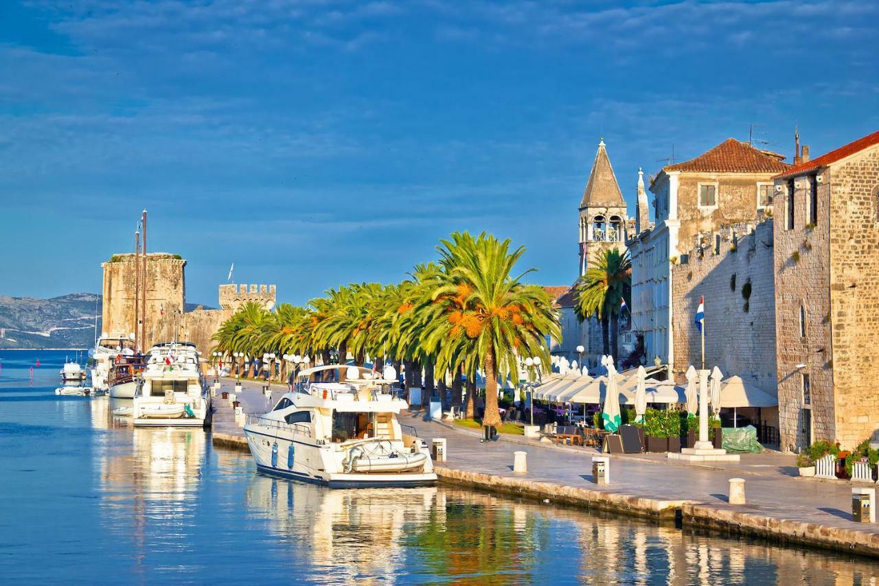 Apartment Ela Trogir Bagian luar foto
