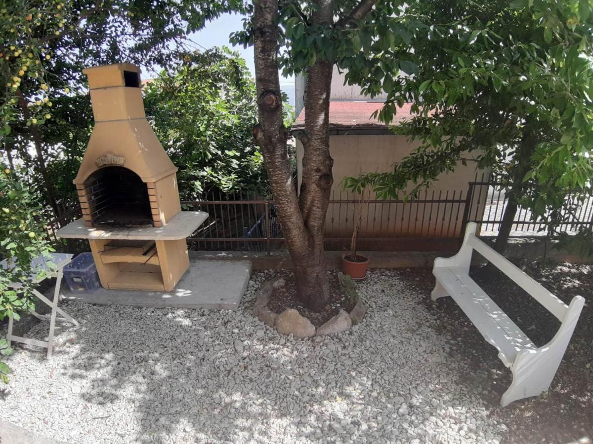 Apartment Ela Trogir Bagian luar foto